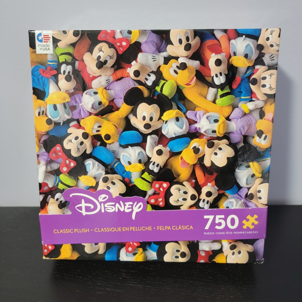 Disney Collection Classic Plush Jigsaw Puzzle 750 Pieces